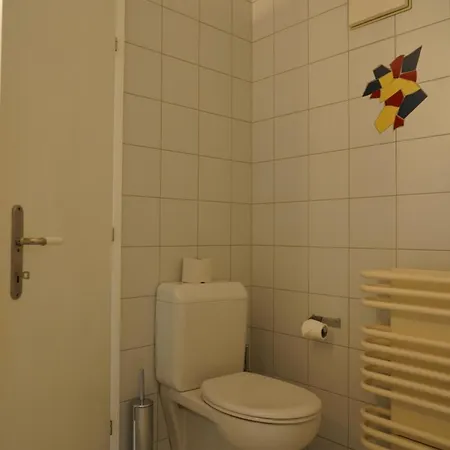 Fee-rien Appartement-fewo- Bad- Wc 6-bettwohnung By Interhome *