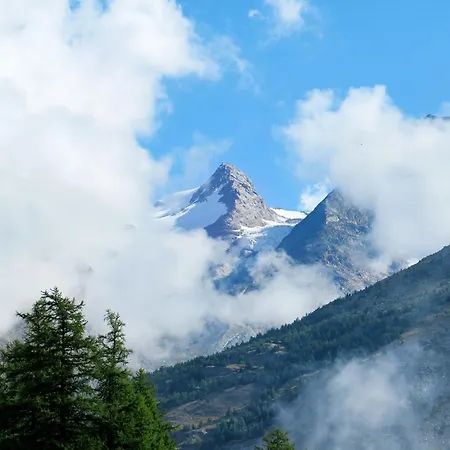 Fee-rien Appartement-fewo- Bad- Wc 6-bettwohnung By Interhome * Saas-Fee